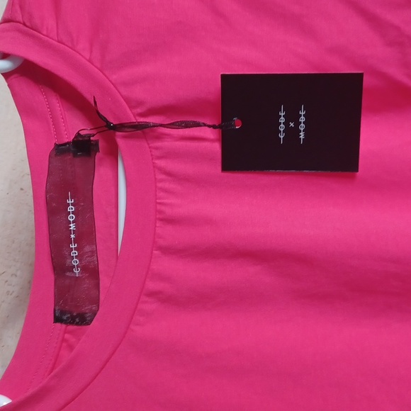 NWT- Code X Mode- Barely Cropped Tee- Hot Barbie Pink- Medium - Picture 2 of 8